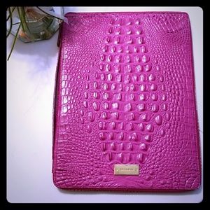 Brahmin Logan Portfolio (Fuchsia)